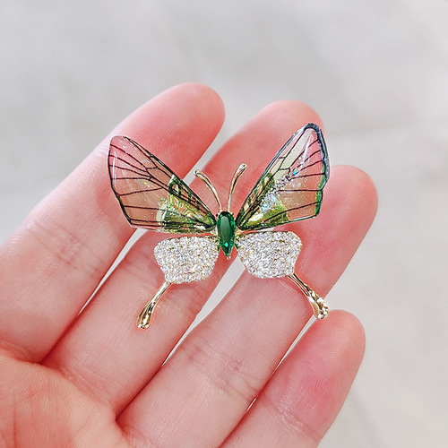 Vibrant butterfly temperament brooch, high-end design, personalized fashion corsage, high-end women's suit pin, high-end