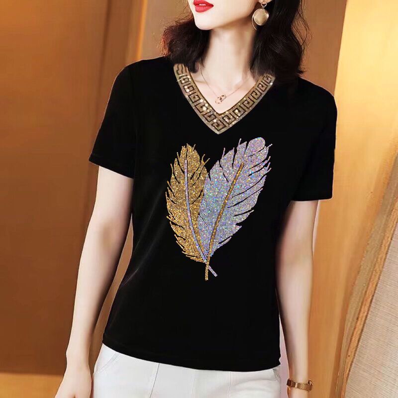 Summer Bottoming Shirt Stylized Top Trendy New Style Women's plus size Belly Covering Mother's Hot Drilling V-neck Short-sleeved T-shirt for Women