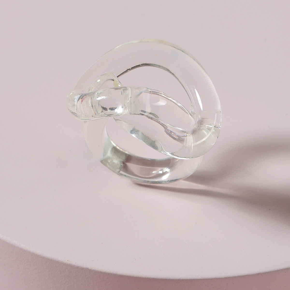 Fashion Transparent Acrylic Resin Heart-shape Rings Wholesale display picture 3