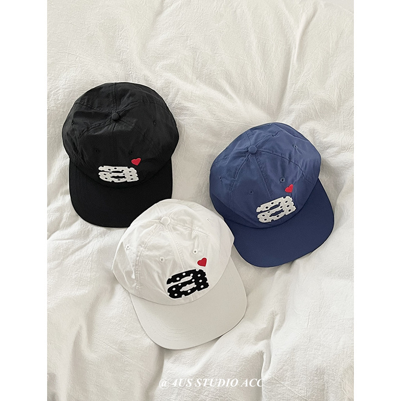 韓国のigブロガーと同じスタイルの女性用平つば野球帽、夏用、速乾性、通気性、愛の刺繍入りひさしキャップ、小顔効果|undefined