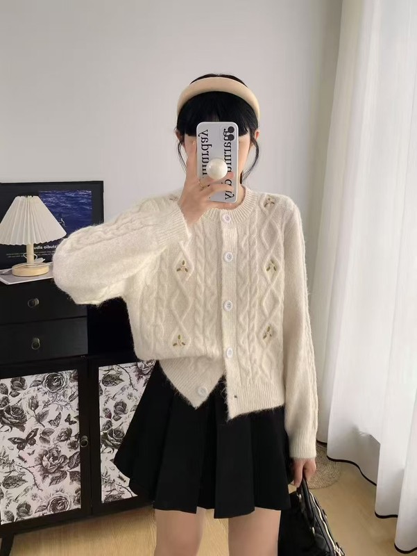 秋冬新款刺绣花朵麻花毛衣女外套日韩学院风甜美圆领针织开衫上衣|undefined