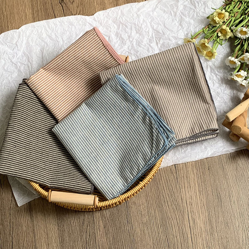 Pañuelo cuadrado pequeño, bufanda de seda, bufanda de cuello con sentido avanzado para mujer, pañuelo a rayas liso, bufanda de estilo pastoral para mujer de verano, protector para el cuello chal