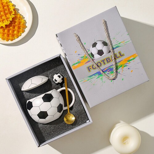 High-face value World Cup Football Cup Ceramic Cup with lid Sports Souvenirs Planet Cup Water Cup Mug Accompanied by Hand Gift