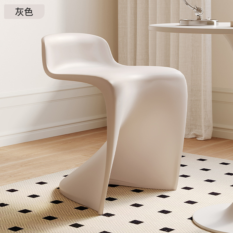 Sillas de comedor de lujo ligero taburetes de mesa de comedor de alto nivel sillas de ocio sillas de plástico respaldadas sillas de comedor de diseño Pan Dong sillas hotel