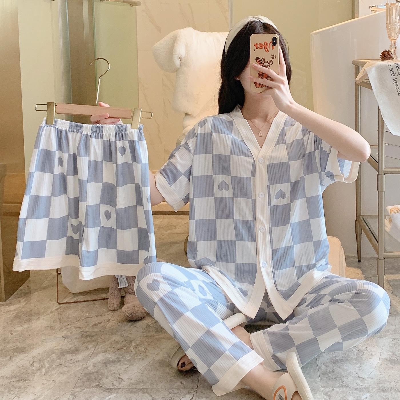 Comercio exterior al por mayor pijamas de las niñas de verano de manga corta pantalones cortos traje de tres piezas cardigan monje collar estudiante homewear