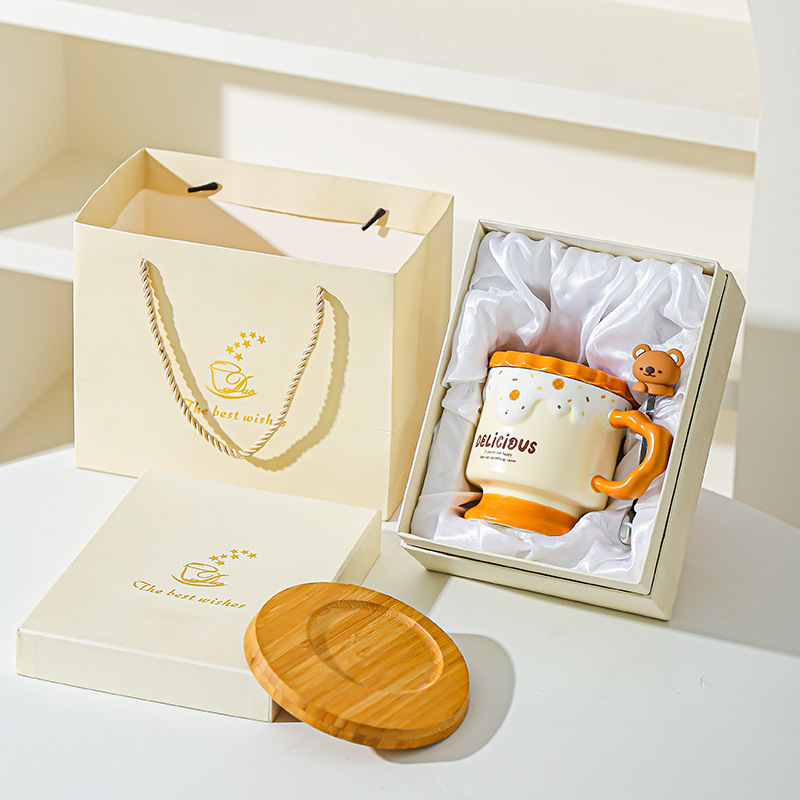 Caricatura dulce oso galletas tazas de cerámica con tapa de alta calidad de la oficina taza de agua regalo de mano taza de regalo