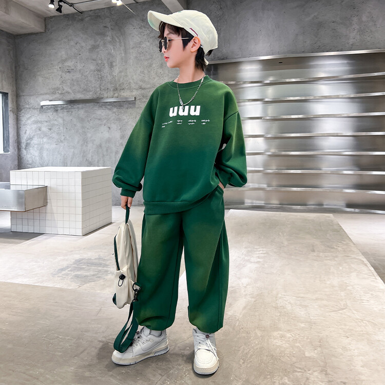 Set di tinture da appendere per ragazzi 2023 Primavera Autunno Nuovo maglione alla moda per bambini Set in due pezzi, Big Boy Pippy e_voghion.com