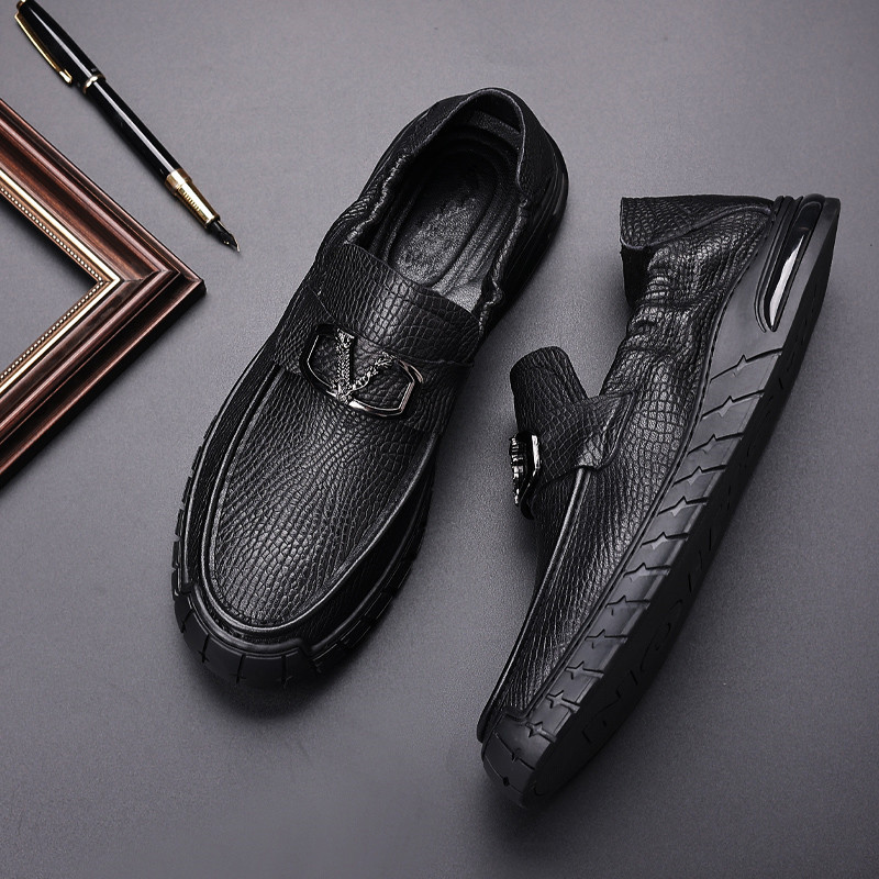 Leather breathable casual footwear