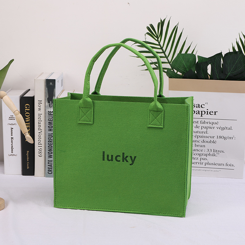 Wholesale Felt Tote Bag Large Capacity Letter Felt Bag Gift Bag Fashion Simple Felt Tote Bag with Logo
