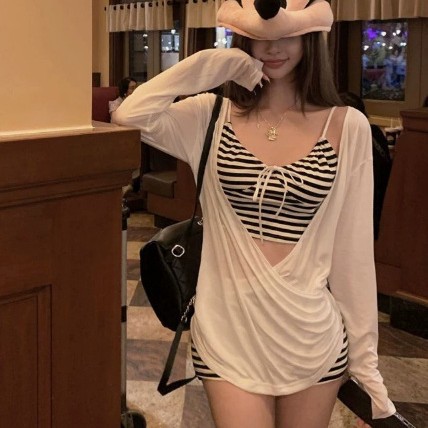 Korean-Style Ins Striped Long-Sleeve Three-Piece Swimsuit Set with White Cover-Up for Island Hot Spring Vacation Women's Design
