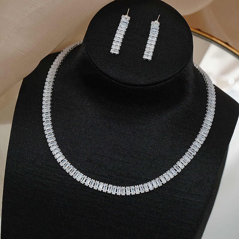 42g Weight Artificial Rhinestones Inlay Material Jewelry Set Classification Earrings + Necklace Quantity Holiday, Banquet Occasion Copper Material Geometric Pattern Women's Gender Plating Design Simple Style Style Copper Plating Geometric Artificial Rhinestones Jewelry Set 17