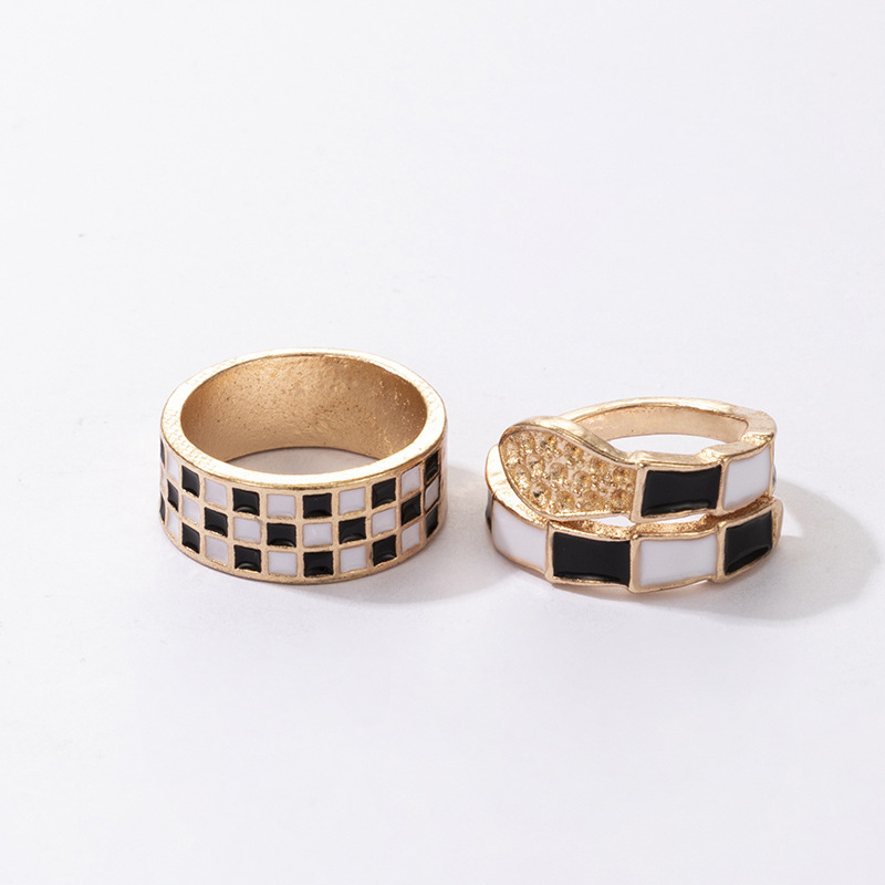 Wholesale Jewelry Simple Plaid Checkerboard Snake Shape 2-piece Ring Nihaojewelry display picture 6