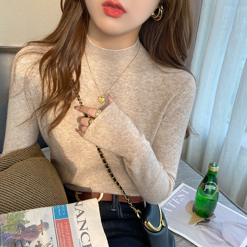 Half Turtleneck Bottoming Shirt for Women 2025 New Autumn and Winter High-End Cashmere Sweater Fashionable Knitted Top
