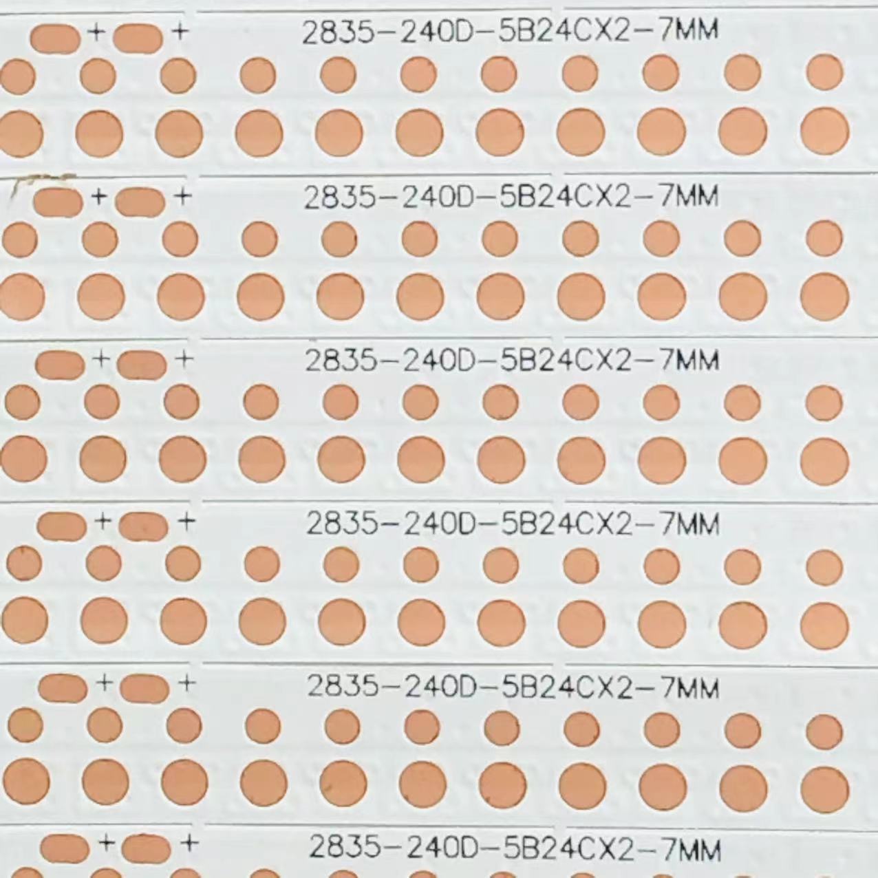 FPC软灯条板2835双色 5B24C*2 240D/条 828*7MM*35PCS 1525 双面