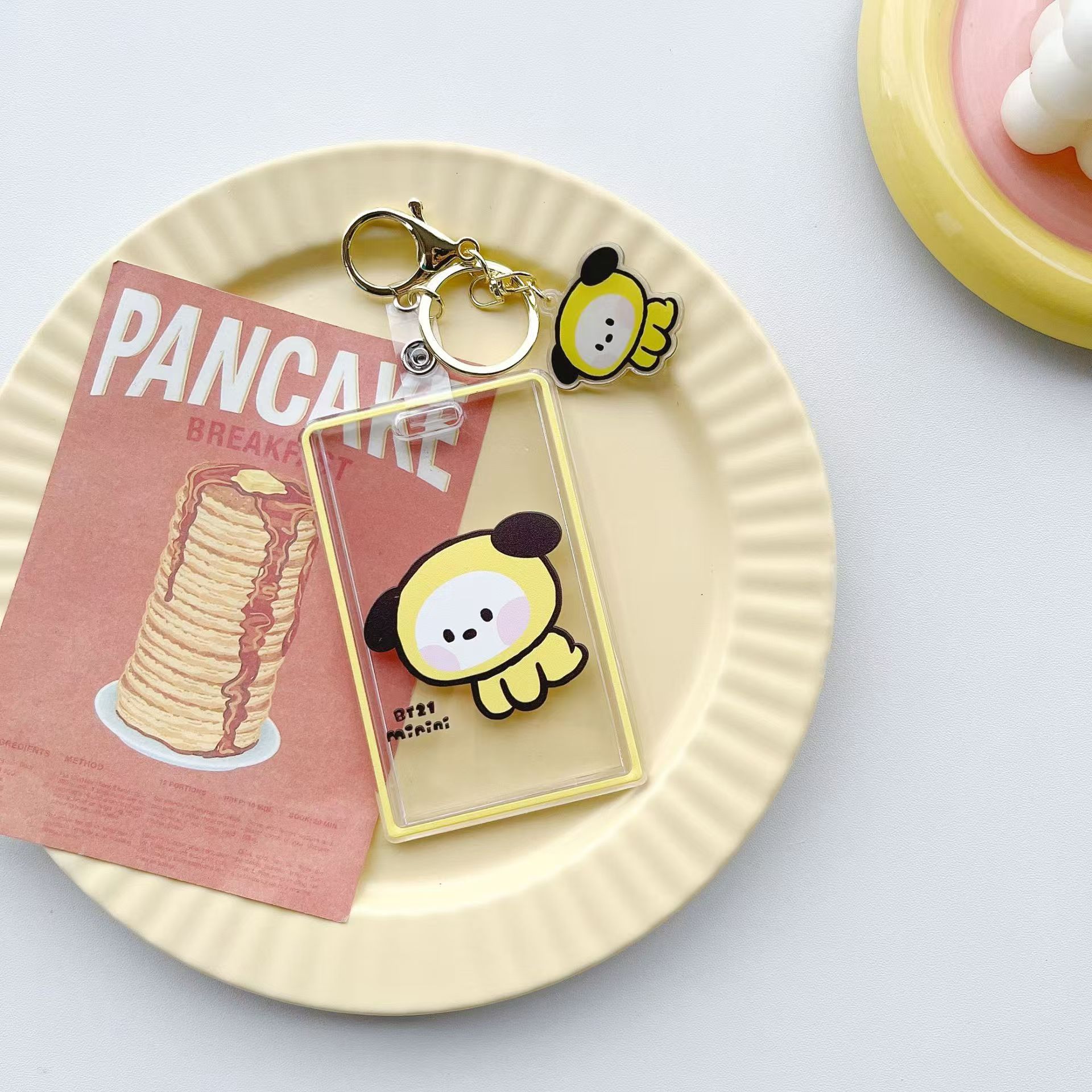 Tarjeta a prueba de balas juvenil cartón de dibujos animados lindo tarjeta de identificación de estudiantes tarjeta de almuerzo de autobús placa de pecho tarjeta de almuerzo de estudiantes caja protectora en efectivo