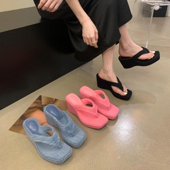 坡跟厚底夾腳高跟人字拖鞋女外穿2024夏季新款度假沙灘涼拖防水台