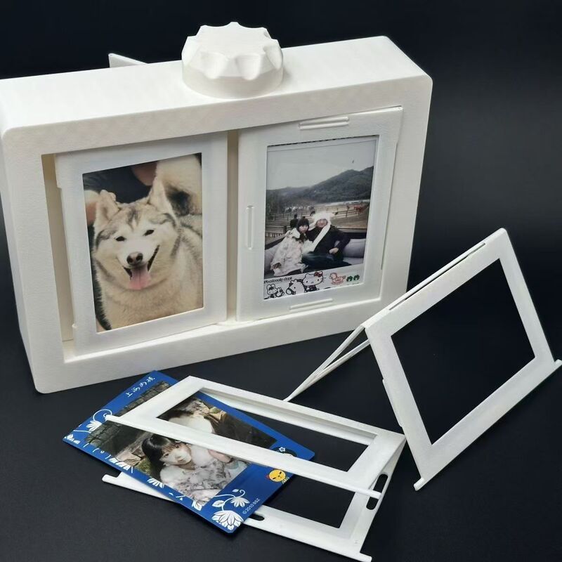 The 3D printed portrait flip album can hold 12-24 portrait photos (54mm × 85mm) photo frames