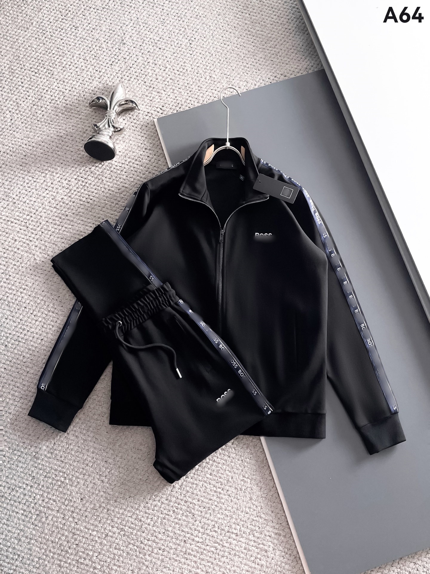 Black a64 / M