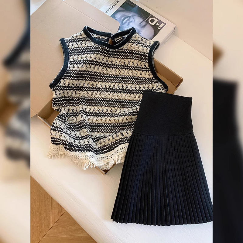 Bohemian Hollow Color Tassel Hem Sleeveless Knitted Vest Women's 2025 New Summer High-end Top