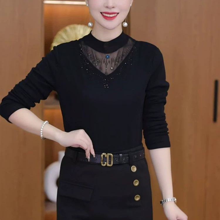 2025 Весенне-осенний модный вязаный свитер для мам, уменьшающий возраст, весенне-осенний новый осенний стильный топ для женщин среднего и пожилого возраста с круглым вырезом