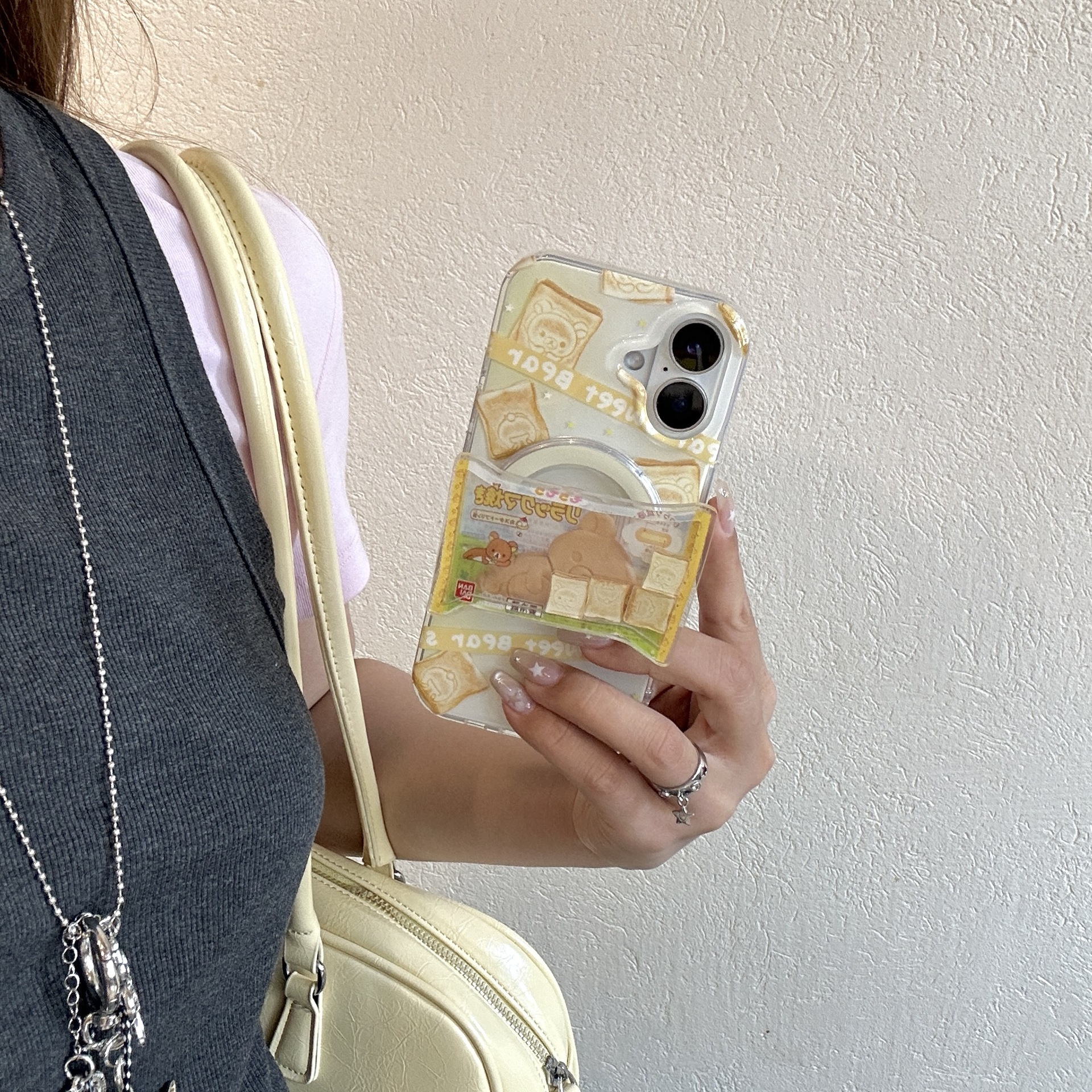 Divertido oso brindis para Apple 16ProMax funda para teléfono móvil 15Pro magnético 14/13 Nuevo 15PM dibujos animados 16