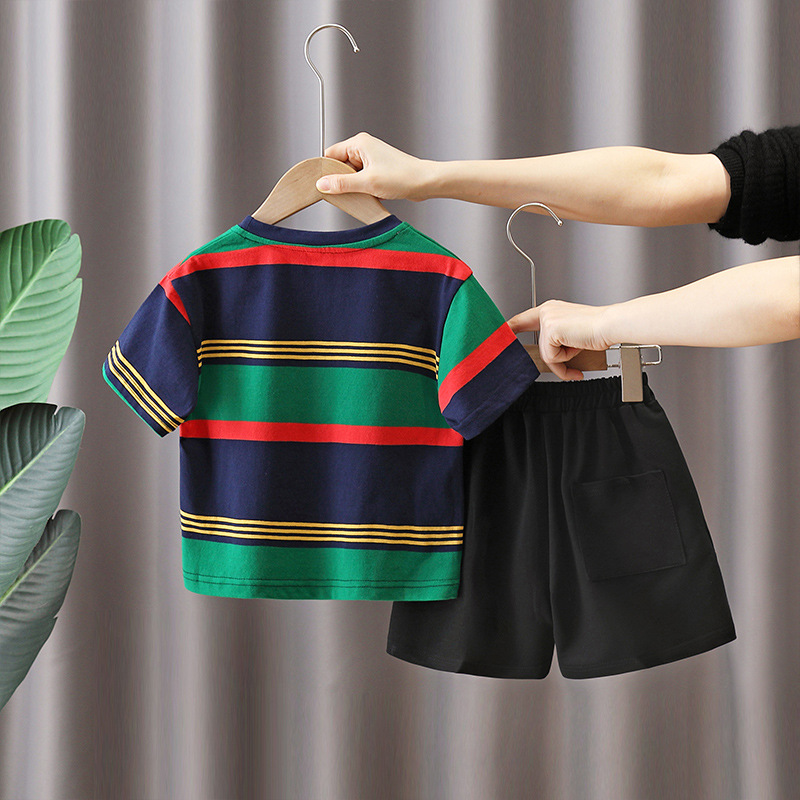 7888 Traje de verano para niños Camiseta de manga corta a rayas para niños guapos 2025 Nuevo estilo de verano para niños Verano de dos piezas