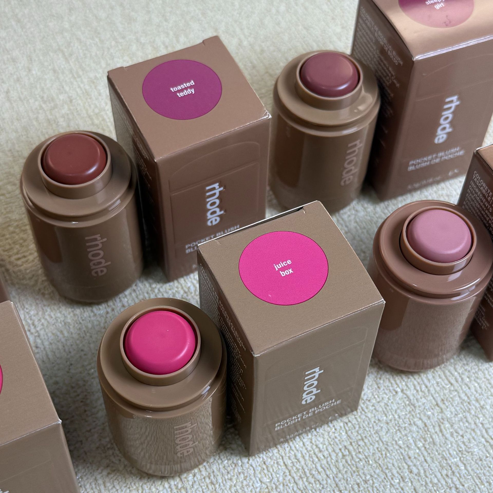 Comercio exterior hailey hailey los mismos labios y mejillas de color de piel de rodilla nuevo producto blush piggy / fre