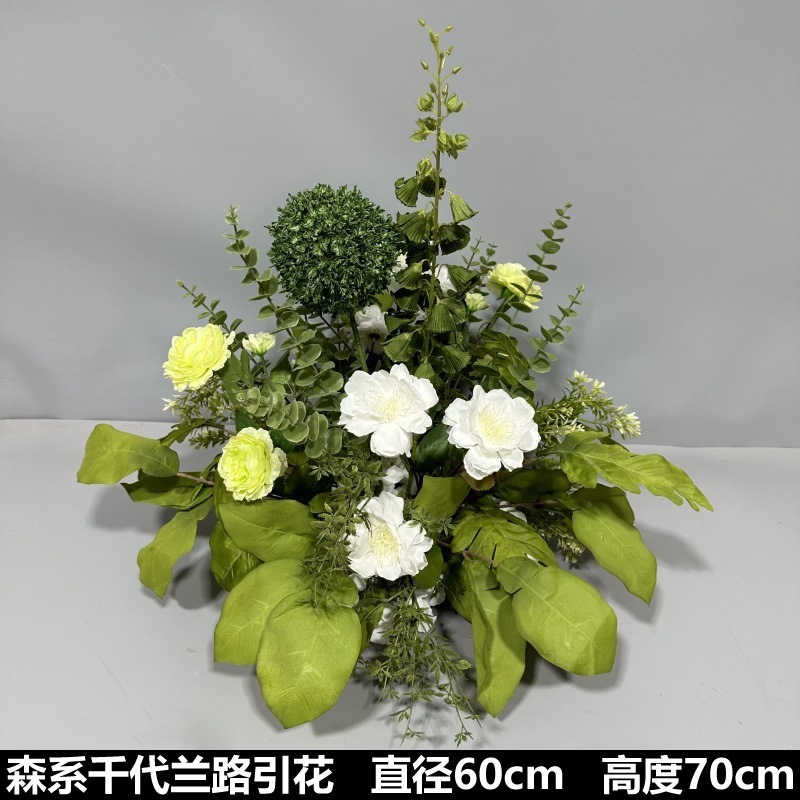 Flor de la boda de la flor Chiyeya rosa roja fila de orquídeas fila de flores bosque escena de compromiso decoración de la boda fondo de decoración