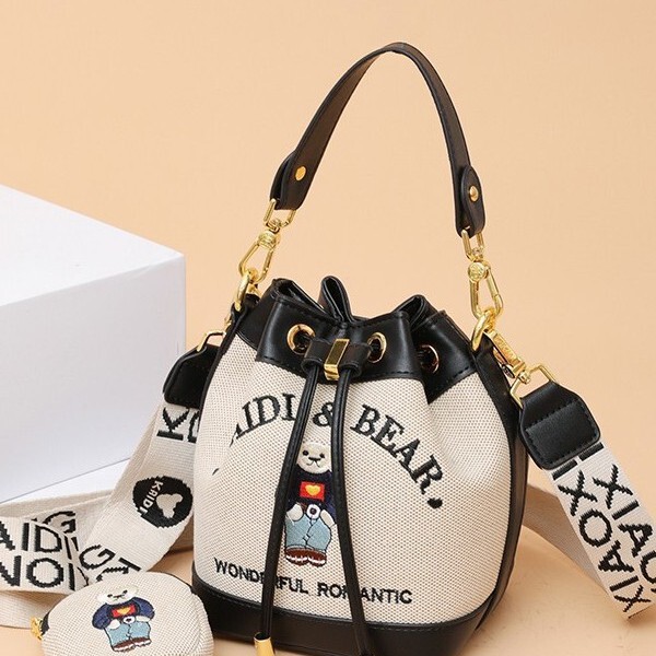 Directly from the Source Factory, New Luxury Style Versatile Small Bag, Single Shoulder Women's Bag, Crossbody Bag, Casual Fashion Women's Bag