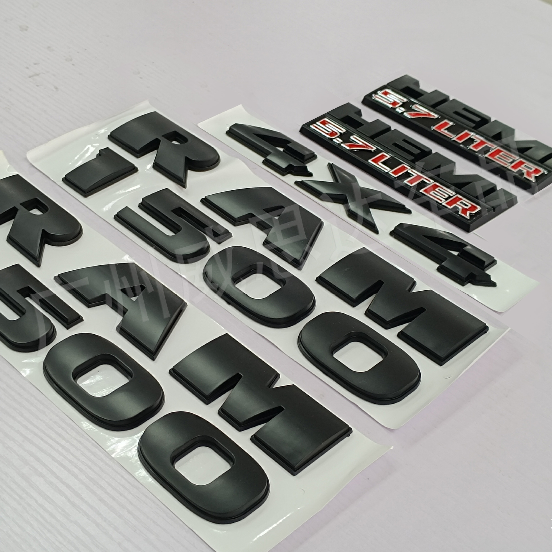 Suitable for new Dodge RAM 4x 4 labeling RAM1500 HEMI 5.7liter car logo pickup truck sticker