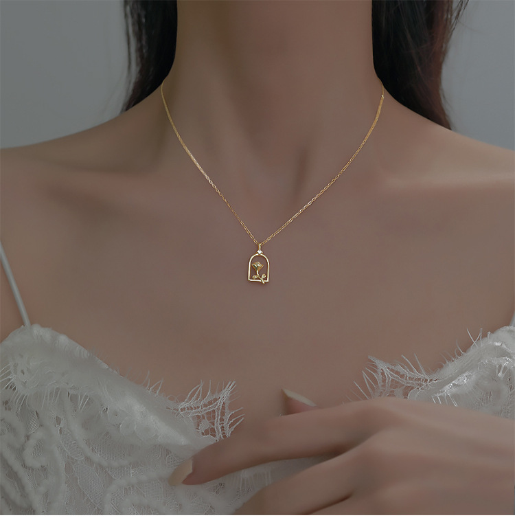 Geometric Rose Necklace Simple Retro Hollow Collarbone Chain_voghion.com