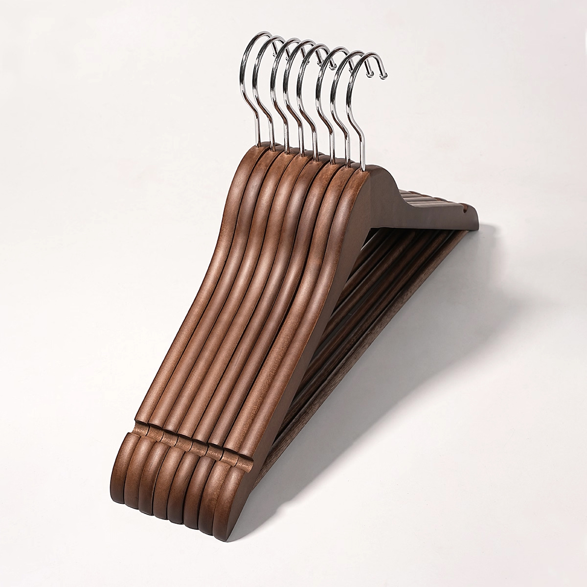 Percha de madera ropa de madera doméstica ropa de madera sólida tienda de ropa antideslizante sin marcas ropa de mujer especial pantalones colgantes al por mayor