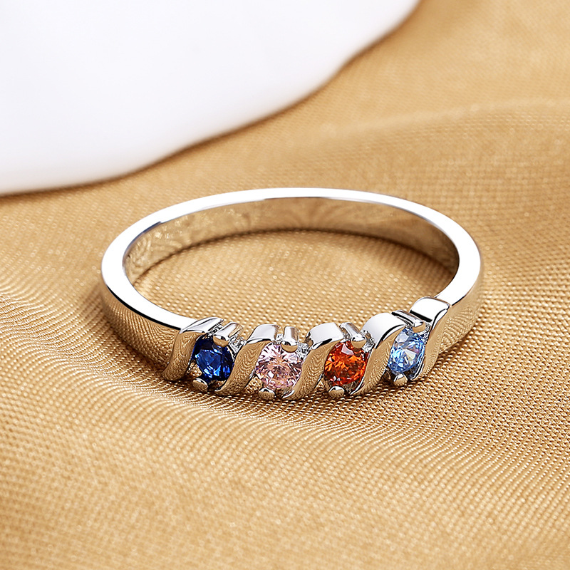 Brand geometric ring with zircon