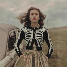 法式黑扣毛衣开衫外套女秋冬圆领内搭短款上衣软糯小众针织衫女装