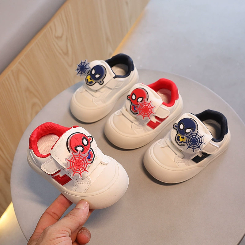 Спортивная обувь для мальчиков из поколения в поколение 2024 новые детские кроссовки нескользящие детские кроссовки обувь повседневная обувь