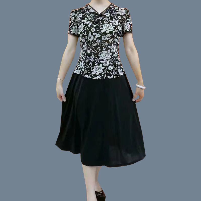 New Summer Style Two-Piece Dress for Middle-Aged and Elderly Mothers, Stylish Short-Sleeved Dress That Covers the Belly and Hides the Figure, Qipao Dress, Over-The-Knee Skirt New Summer Style Two-Piece Dress for Middle-Aged and Elderly Mothers, Stylish Short-Sleeved Dress That Covers the Belly and Hides the Figure, Qipao Dress, Over-The-Knee Skirt