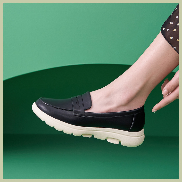 B888-12025 Spring Winter New Large Size Casual Fashion Non-Slip Soft Sole Mom Shoes For Women_voghion.com