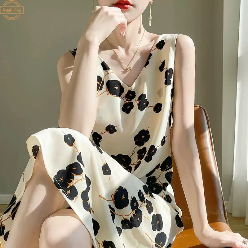 优雅碎花V领仿真丝吊带连衣裙女夏季新款内搭醋酸缎面打底长裙子
