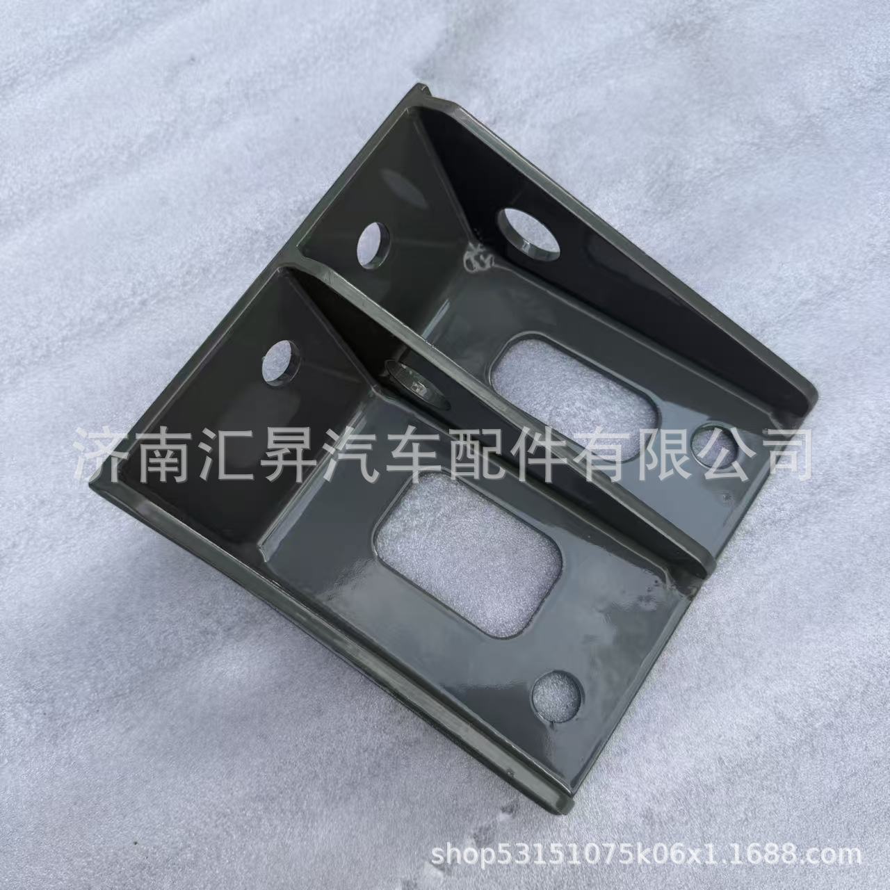 AZ160043000040 Front Suspension Lower Bracket of the Cab