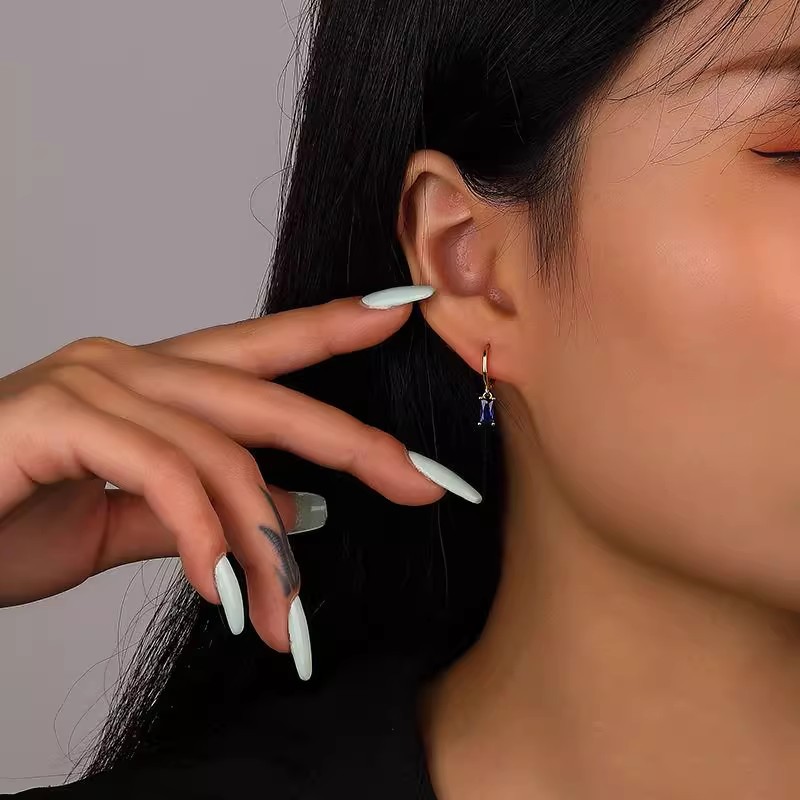 925 plata esterlina pendientes de zircón de color mujer Europa y América ligera de lujo cuadrados pendientes temperamento in pendientes pendientes de orejas