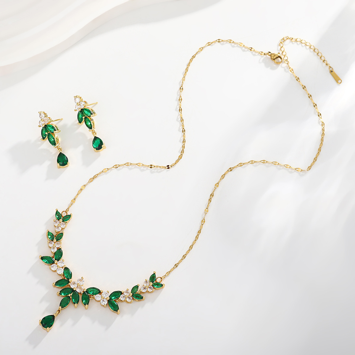 22g Weight Zircon Inlay Material Earrings, Necklace Classification Earrings + Necklace Quantity Weekend, Lawn Occasion Copper Material Water Droplets Pattern All Seasons Season Women's Gender Classic Style Style Water Droplets Copper Classic Style Earrings Necklace 2