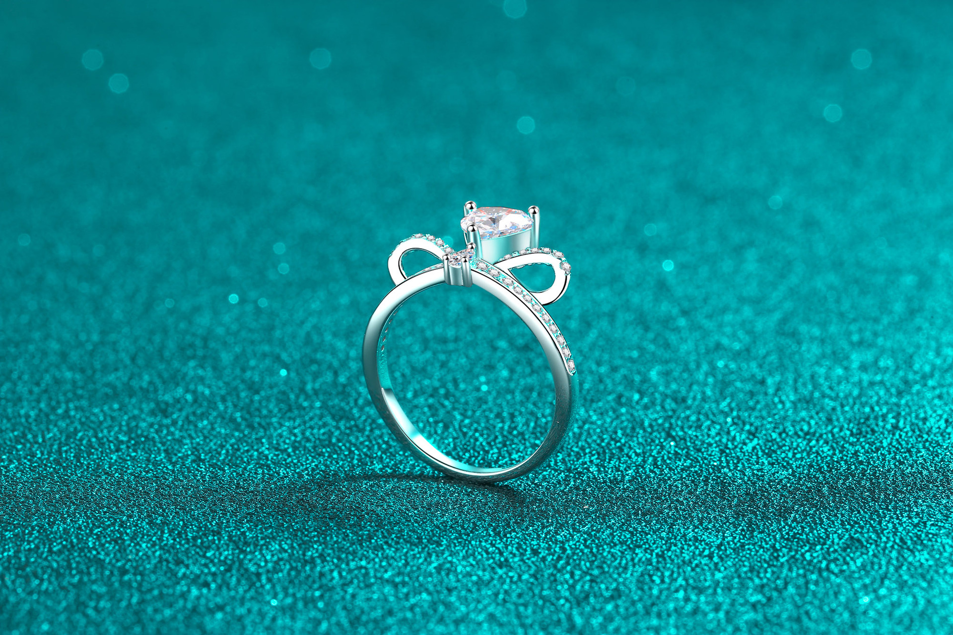 Heart Shape Pattern Women's Gender 925 Sterling Silver Moissanite Zircon Heart Shape Rings