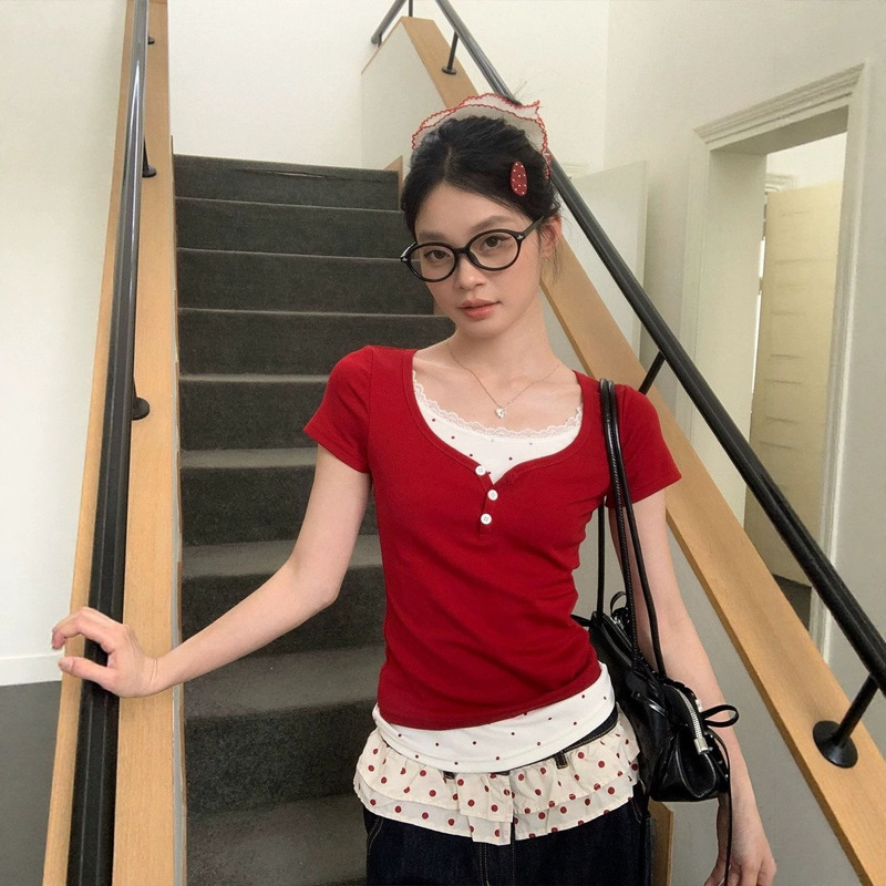 Song Zheng'En Red Faux Two-Piece Lace Trim Short-Sleeve T-Shirt for Women, Summer Slim-Fit Short Style, Flattering and Trendy Crop Top