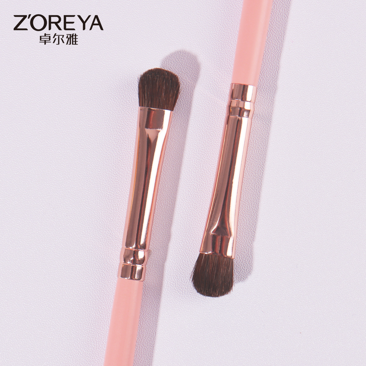 Zhuo'er nueva herramienta de maquillaje de ojos de crin pequeña maquillaje de ojos vertiginoso decumbent silkworm animal hair detalle sombra de ojos cepillo al por mayor