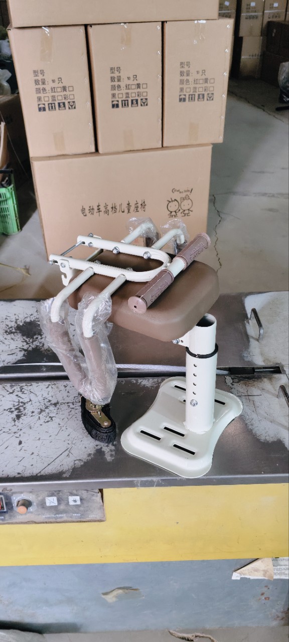 Front-mounted foldable electric vehicle child seat, baby seat for electric scooters, motorcycle infant child safety seat