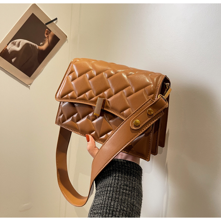 Borsa popolare e di nicchia 2023 Borsa da donna nuova Borsa a tracolla con diamanti autunno e inverno Borsa a spalla singola sotto le ascelle Borsa piccola quadrata_voghion.com