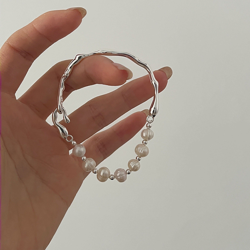 12g Weight Silver Plated Plating Material Bracelets Classification Copper Chain Material 1 Piece Quantity Daily Occasion Freshwater Pearl Material Oval Pattern Women's Gender Plating Design French Style Style French Style Oval Freshwater Pearl Plating Silver Plated Women's Bracelets 5