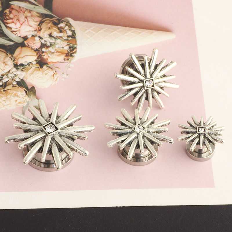 Labret piercing jewelry detail image
