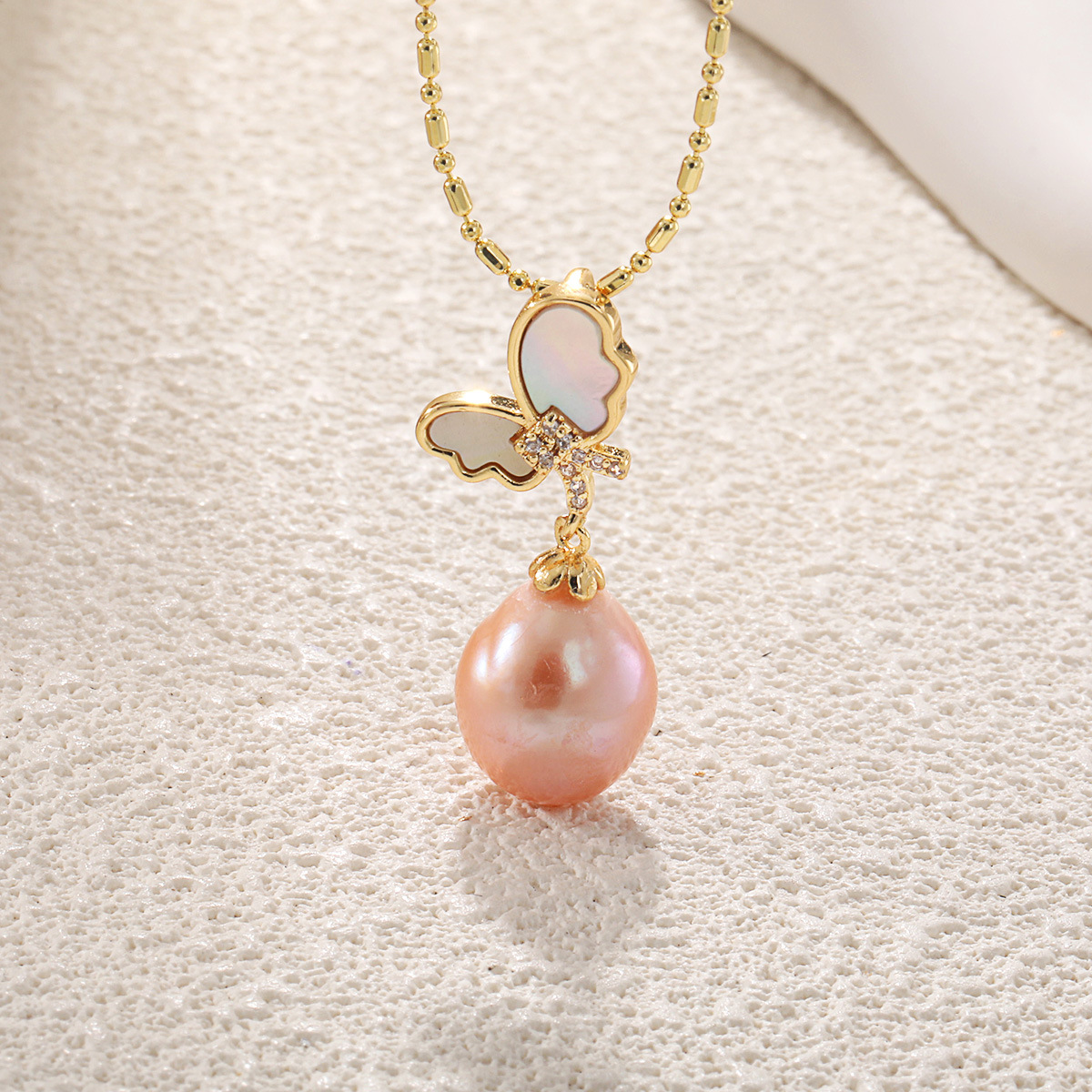 All Seasons Season Freshwater Pearl Copper Water Droplets Butterfly Pendant Necklace