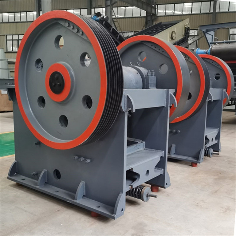 鄂式破碎机 众惠600X900鄂式磕石机 时产100吨移动破碎制砂生产线